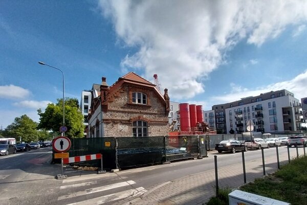 Prace konserwatorskie przy Kapitanacie Portu