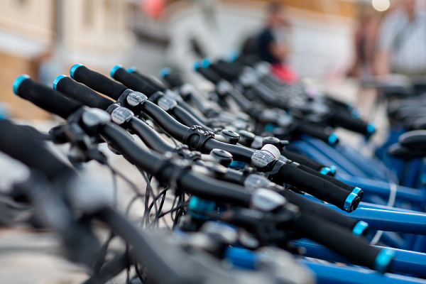 Gdzie trzymać rower i narty? Narciarnia i rowerownia to rozwiązanie tego problemu!