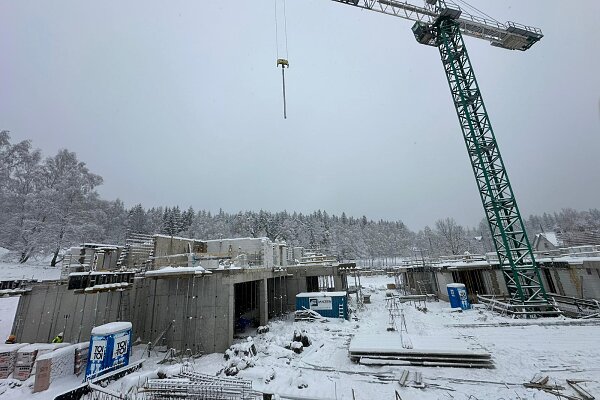 Zimowy Świeradów-Zdrój - postępy z budowy Izera Park