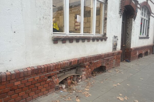 Zabytkowy budynek Kapitanatu Garbary. Historia, upadek i nowe życie